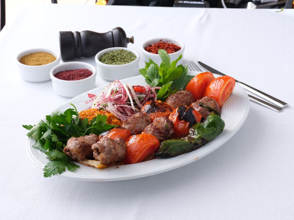 Domatesli Kebab
